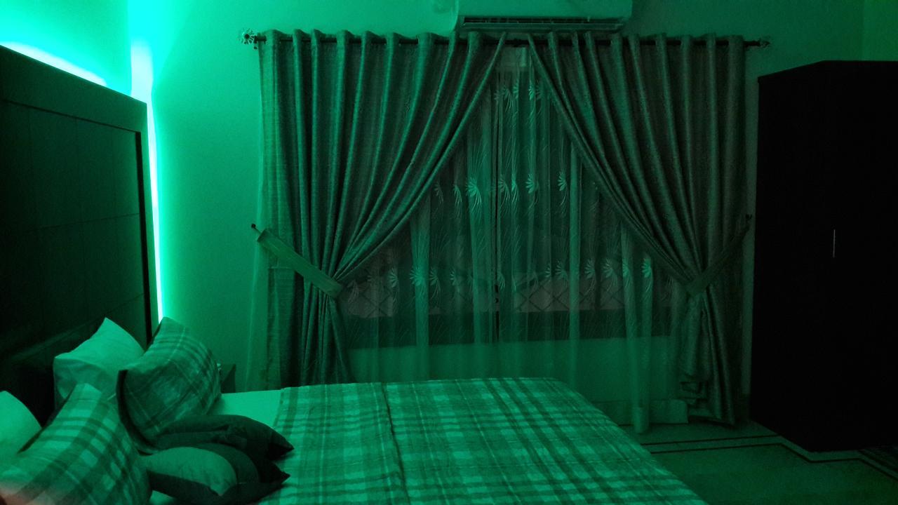 Hotel Seven 7 Karacsi Kültér fotó